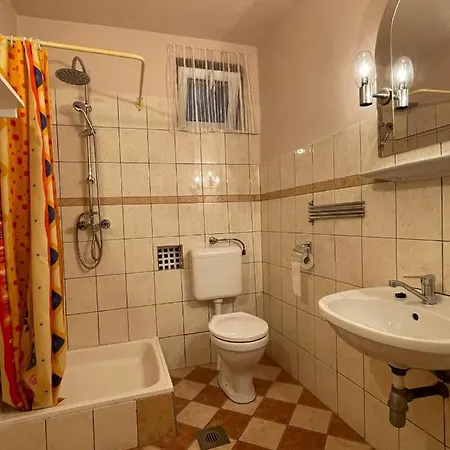 Lina Apartment *
