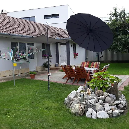 Lina Apartment *